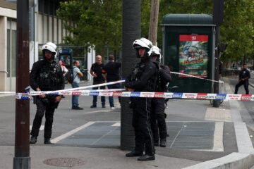 La policía francesa detiene a un hombre tras un ataque con cuchillo a tres mujeres en París