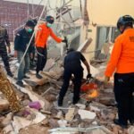 Al menos cinco muertos tras un terremoto de 7,7 de magnitud en Indonesia