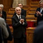El Parlamento húngaro elige a András Baka como presidente para la transición política