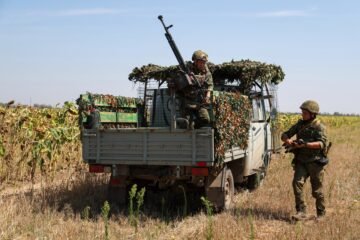 Rusia amenaza al Reino Unido y a Francia por ayudar a Ucrania con misiles y drones: “Están jugando con fuego”