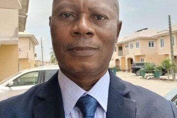 Quién es el hombre más rico de África y por qué ahora quiere vender partes de su imperio