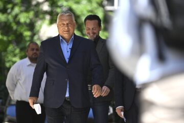 La justicia húngara envía a prisión preventiva a un exministro de Viktor Orbán