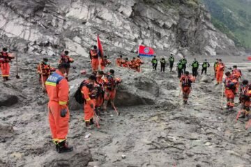 La catastrófica riada en Nepal y Tíbet supera los 1.000 muertos