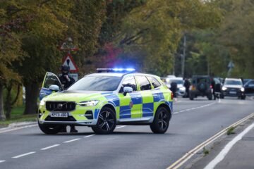 La policía británica detiene a cinco sospechosos por manejar explosivos cerca de la base militar aérea de Fairford