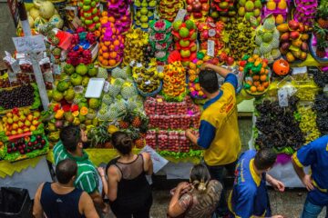 Las deudas asfixian a las familias brasileñas pese a una leve mejora económica