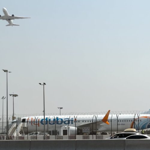 Un piloto apuñala a otro en pleno vuelo y pone al borde del desastre a un avión con destino a Israel