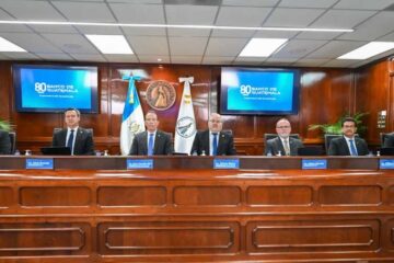 Nombramiento de Jonathan Menkos en el Banguat genera dudas por su curul de diputado