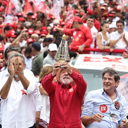 Lula rechaza acudir a un debate con Bolsonaro hijo antes de la primera vuelta