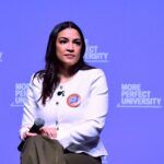 Alexandria Ocasio-Cortez arriesga su capital político en las ‘midterms’ con vistas a la Casa Blanca