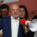 Lula pretende movilizar a los abstencionistas para consumar el milagro y vencer a Bolsonaro en Brasil