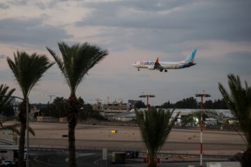 Cautela y silencio en los países del Golfo tras el “incidente” en el vuelo de Flydubai con destino a Israel