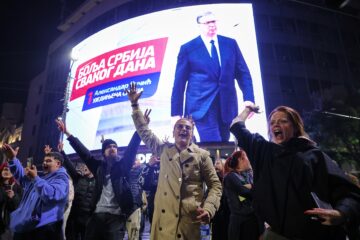 Vucic reconoce la victoria de la Lista Estudiantil en las elecciones serbias