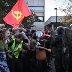 Las protestas estudiantiles se extienden por Francia mientras el Gobierno acusa al partido de Mélenchon de alentar la violencia urbana