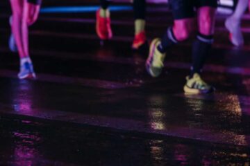 Carrera Neón 3K: nueva jornada deportiva llena de luces y música en Quetzaltenango